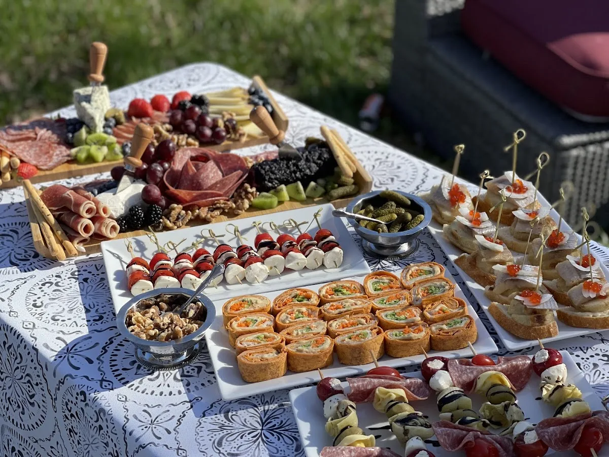 Anna and Anna Catering