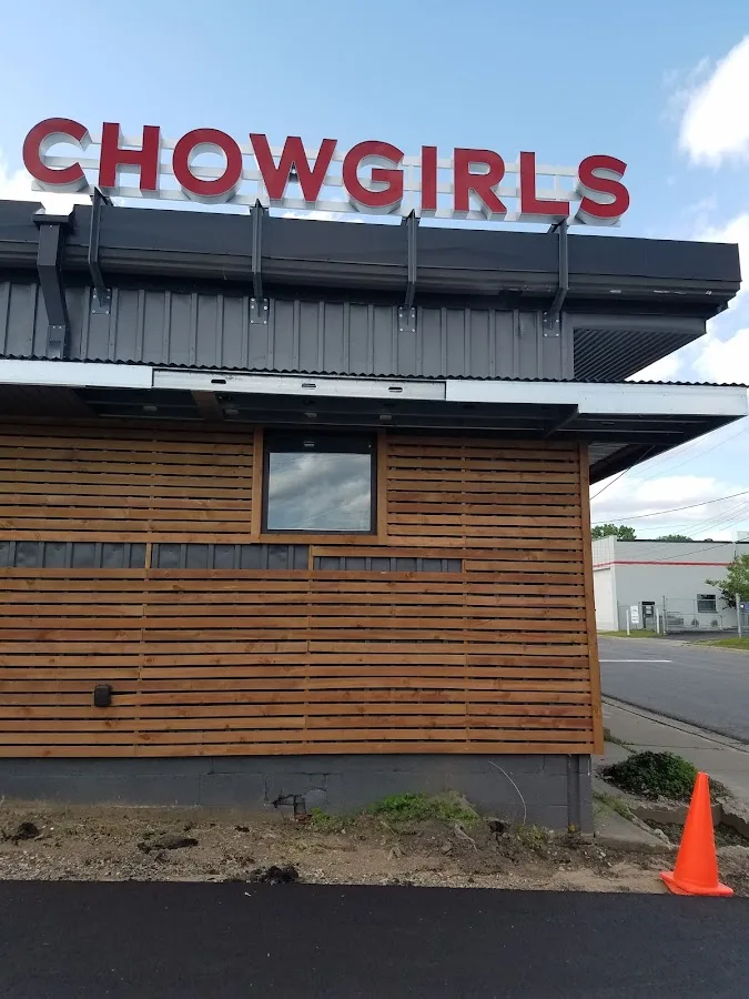 Chowgirls Catering