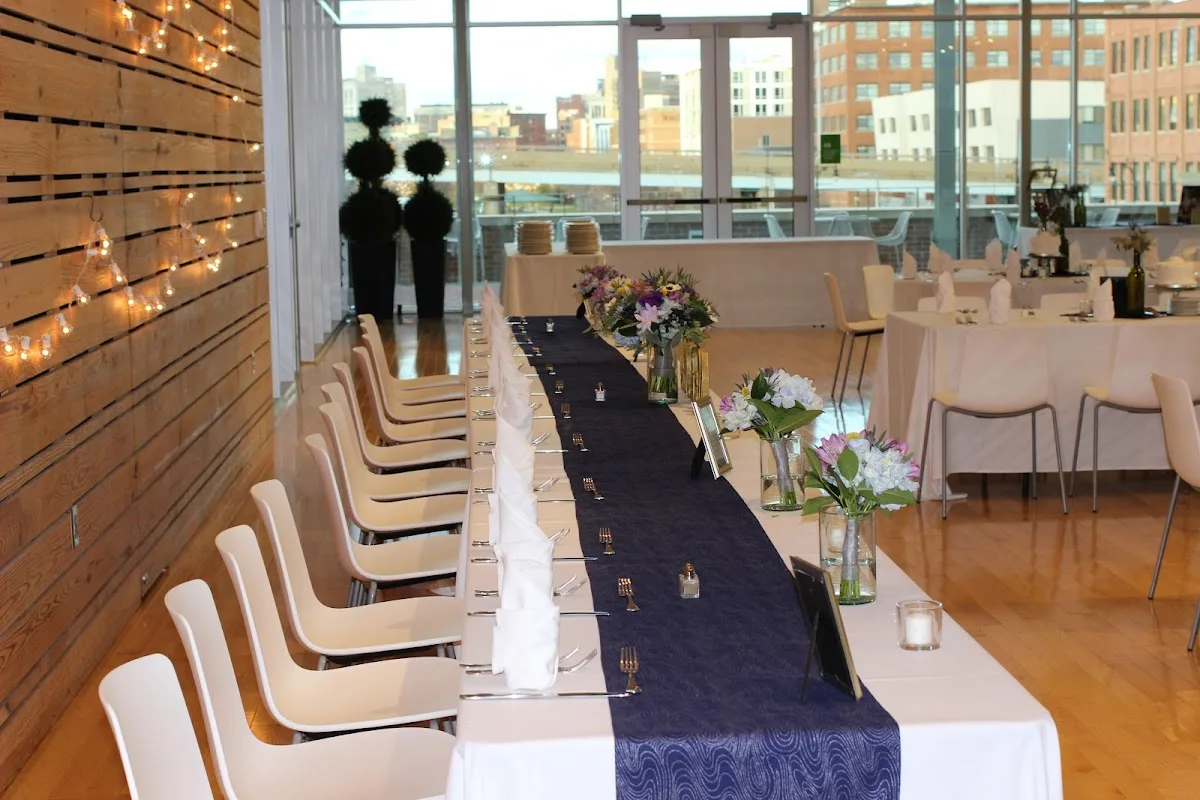 Du Jour Fine Catering Inc