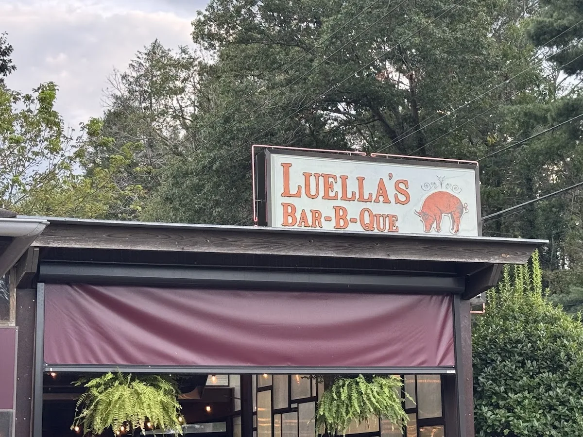 Luella’s Bar-B-Que