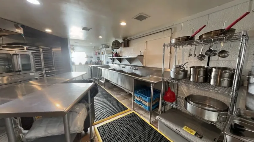 Roots Catering