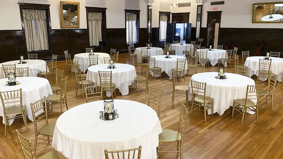 Ruffino's Catering at De La Ronde Hall | Baton Rouge Wedding and Event Catering