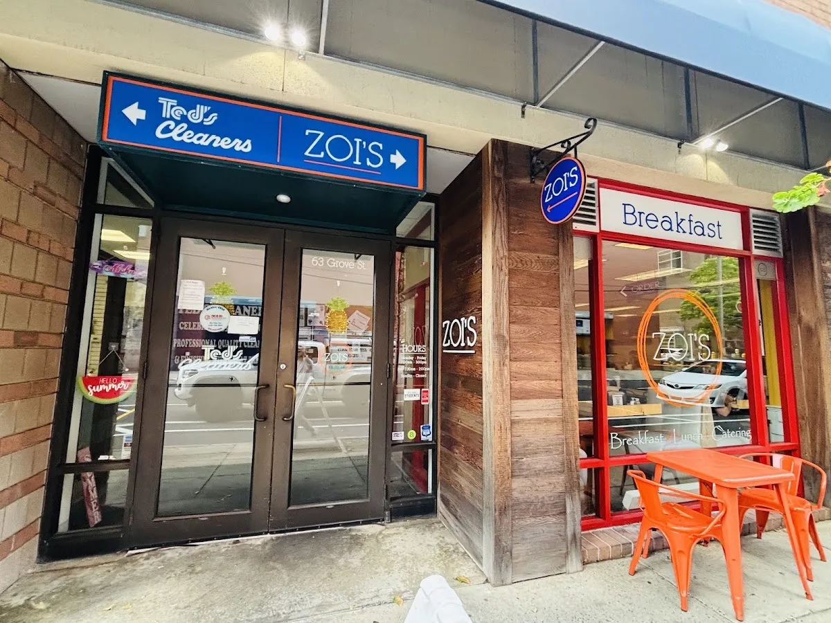Zoi's